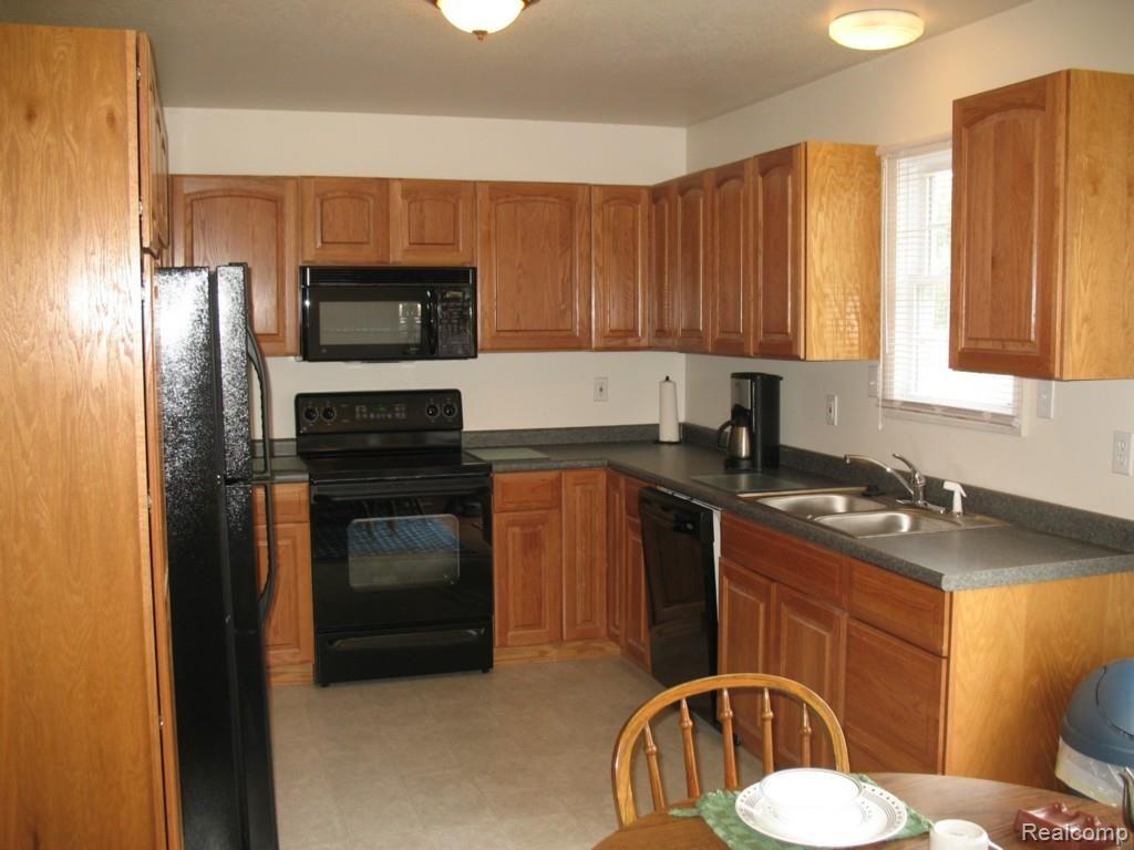 3765 Brest Road Newport, MI 48166 - Photo 12 of 25 3765 Brest Rd 027.jpg