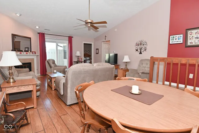 $164,900 | 1798 Wellesley Lane, Indianapolis, IN 46219