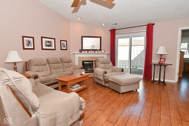 $164,900 | 1798 Wellesley Lane, Indianapolis, IN 46219