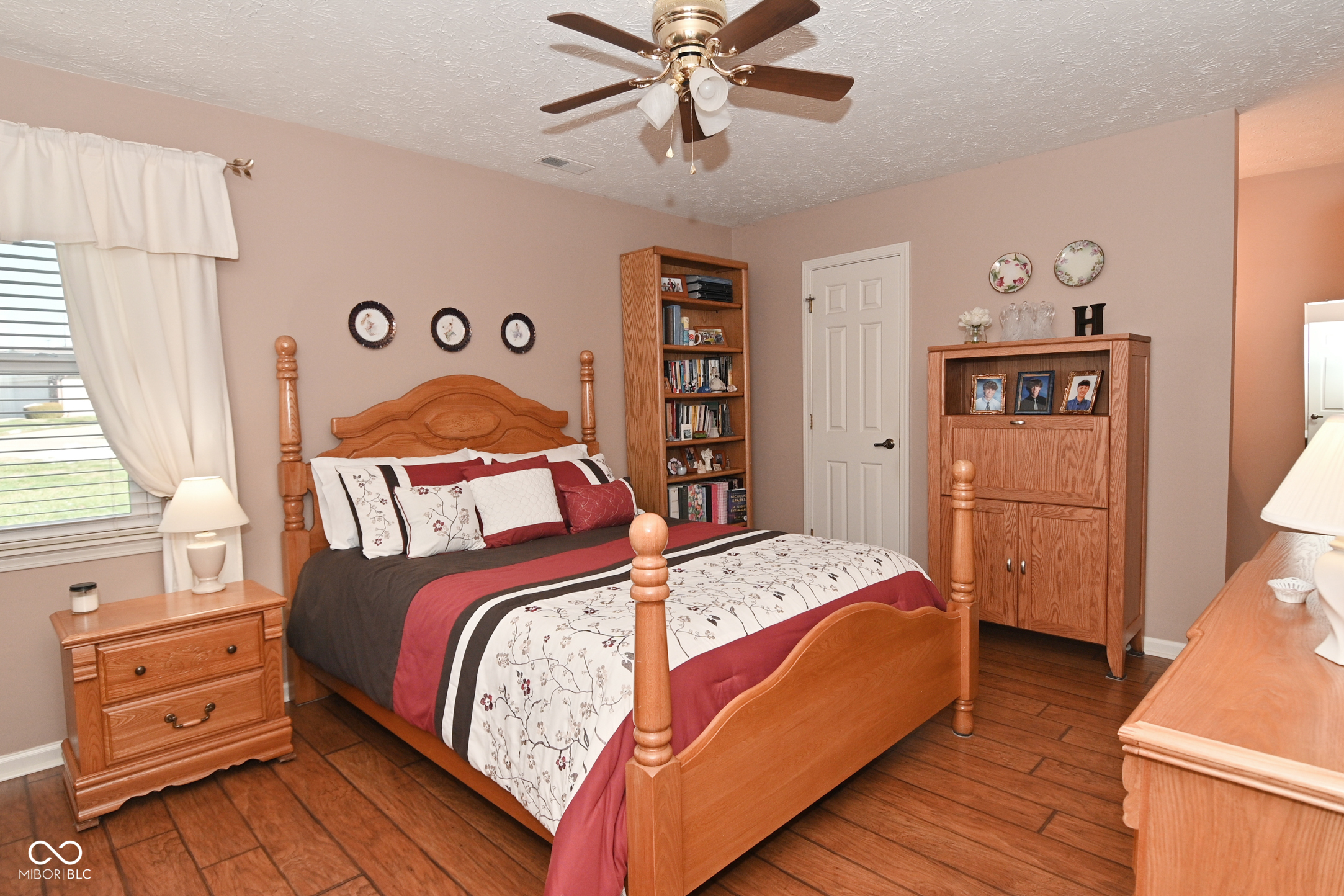 1798 Wellesley Lane Indianapolis, IN 46219 - Photo 25 of 48