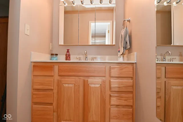 $164,900 | 1798 Wellesley Lane, Indianapolis, IN 46219