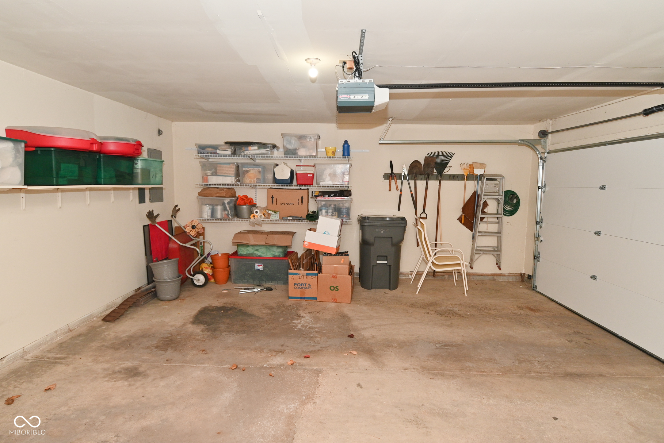 1798 Wellesley Lane Indianapolis, IN 46219 - Photo 38 of 48