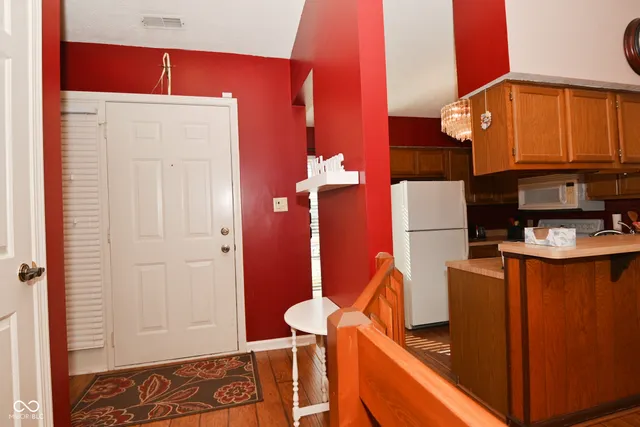 $164,900 | 1798 Wellesley Lane, Indianapolis, IN 46219