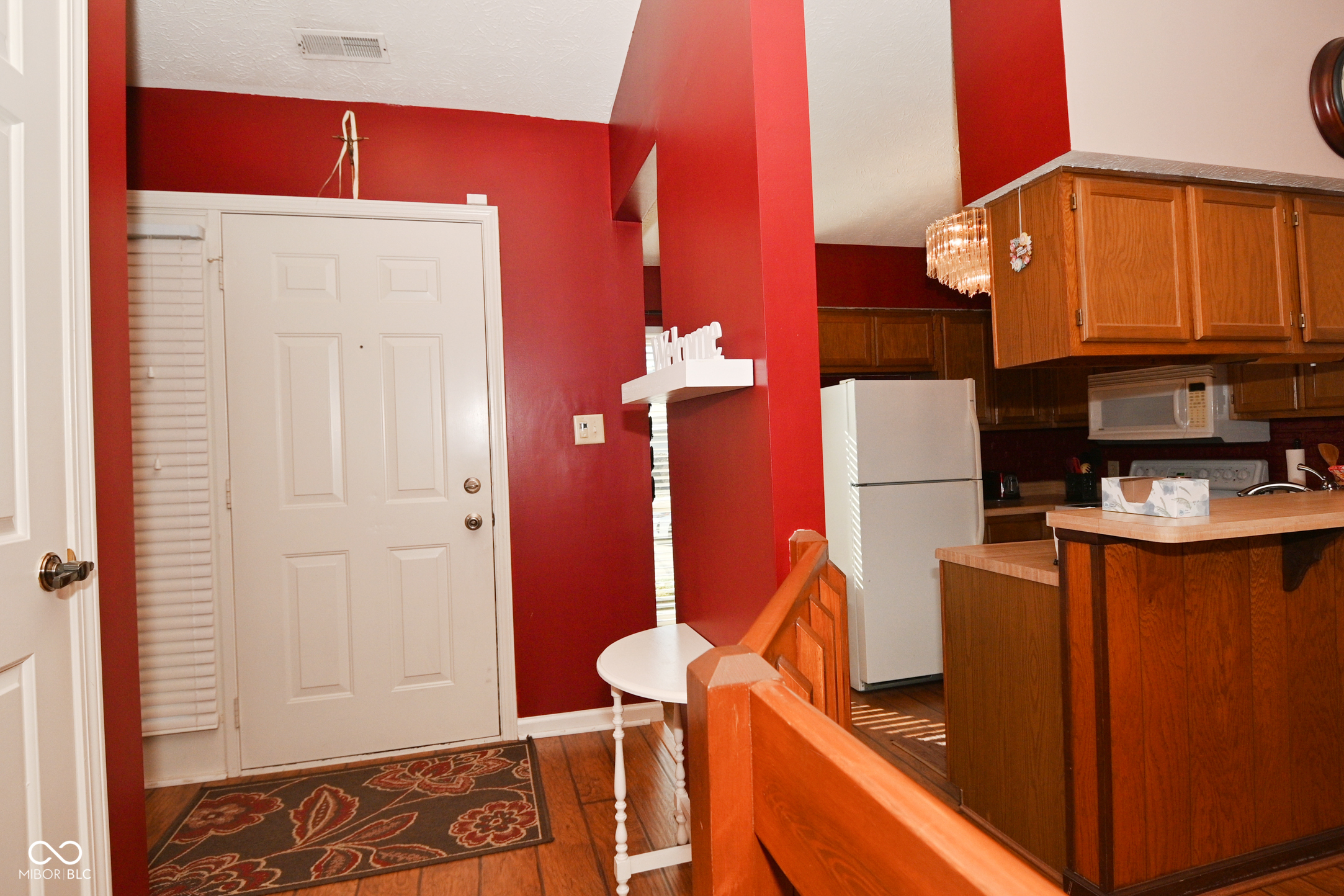 1798 Wellesley Lane Indianapolis, IN 46219 - Photo 7 of 48