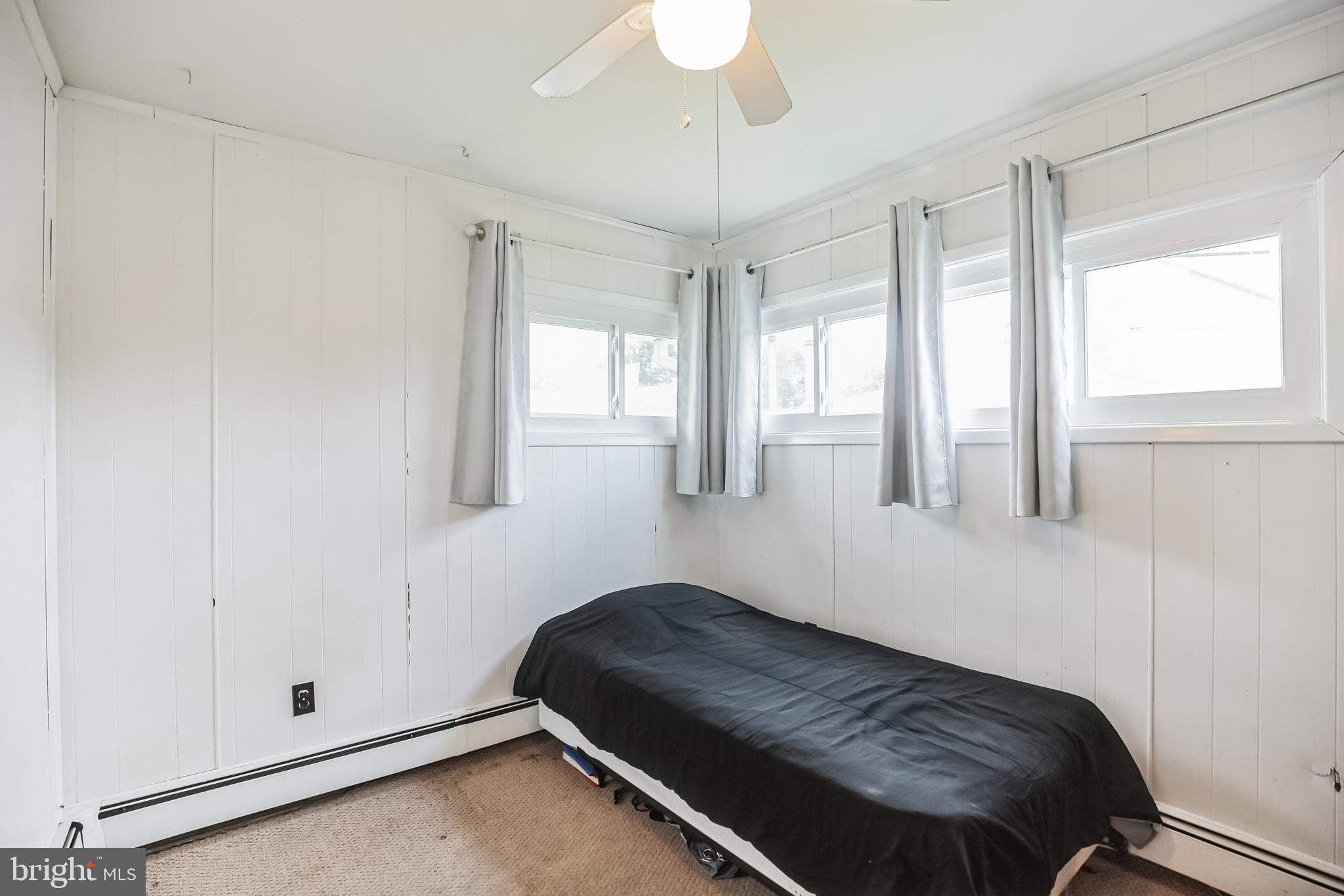 47 Calicobush Road Levittown, PA 19057 - Photo 24 of 30