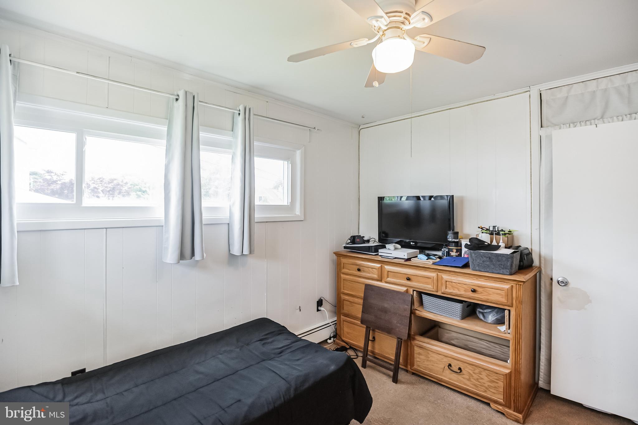 47 Calicobush Road Levittown, PA 19057 - Photo 25 of 30