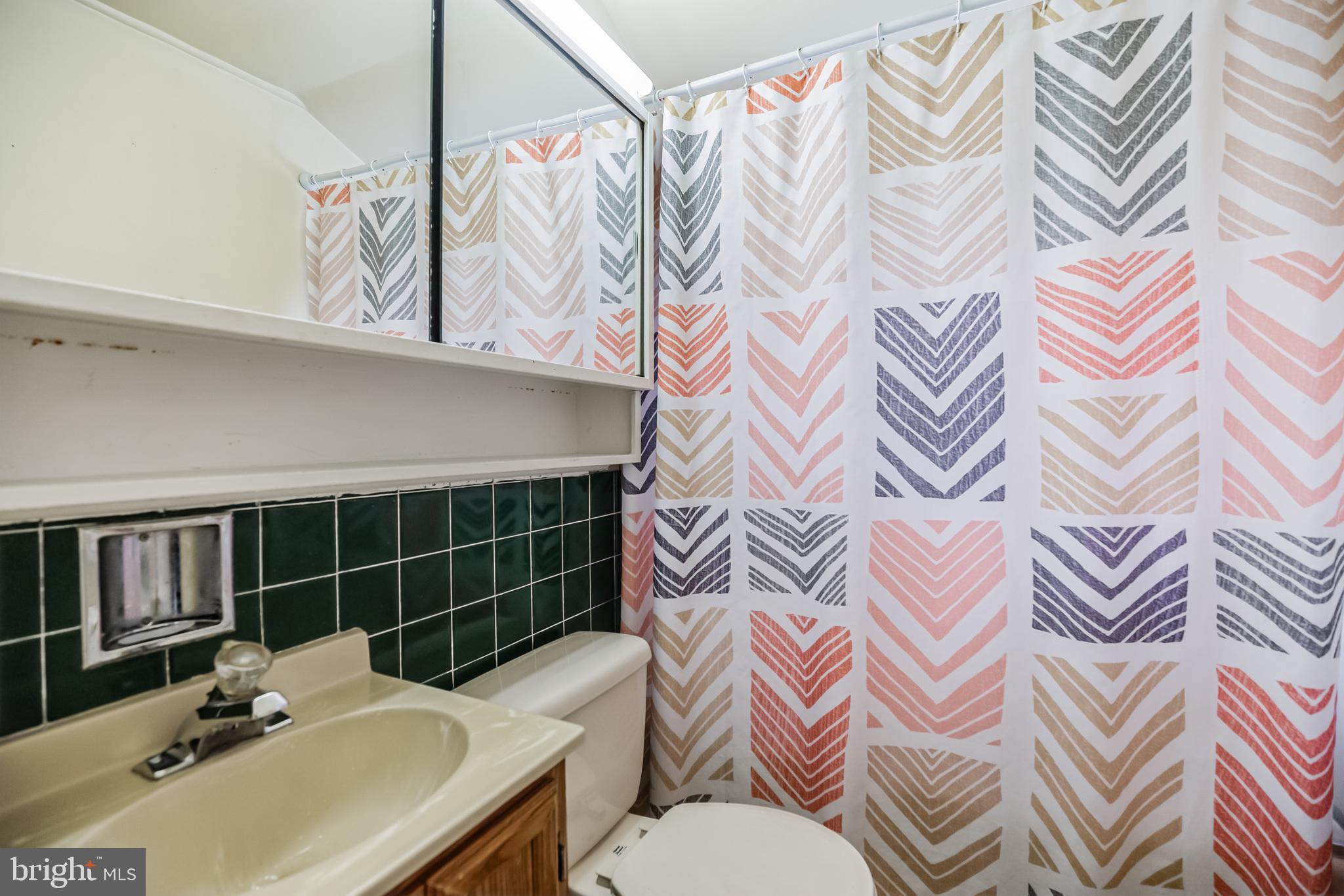 47 Calicobush Road Levittown, PA 19057 - Photo 26 of 30