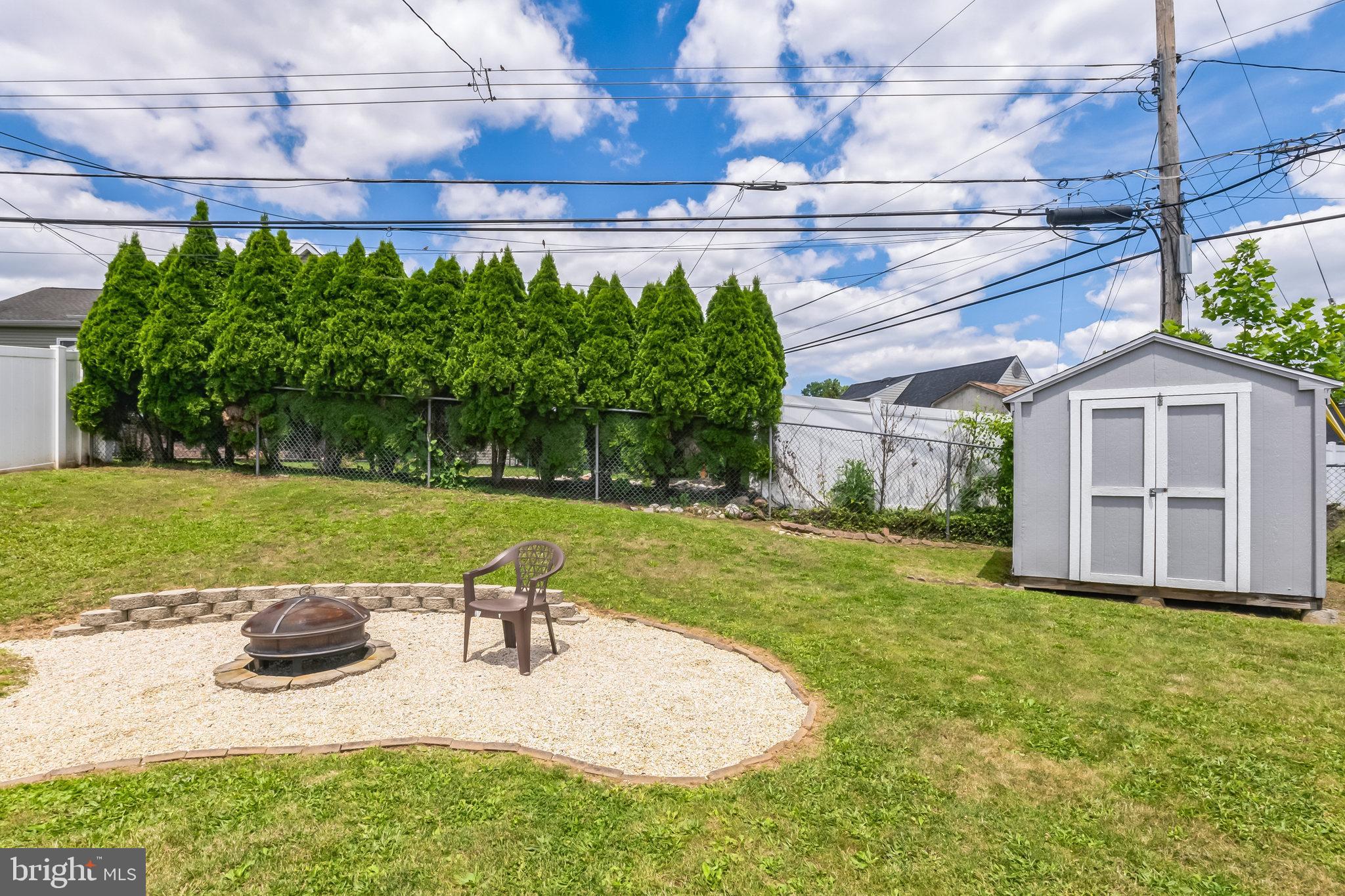 47 Calicobush Road Levittown, PA 19057 - Photo 5 of 30