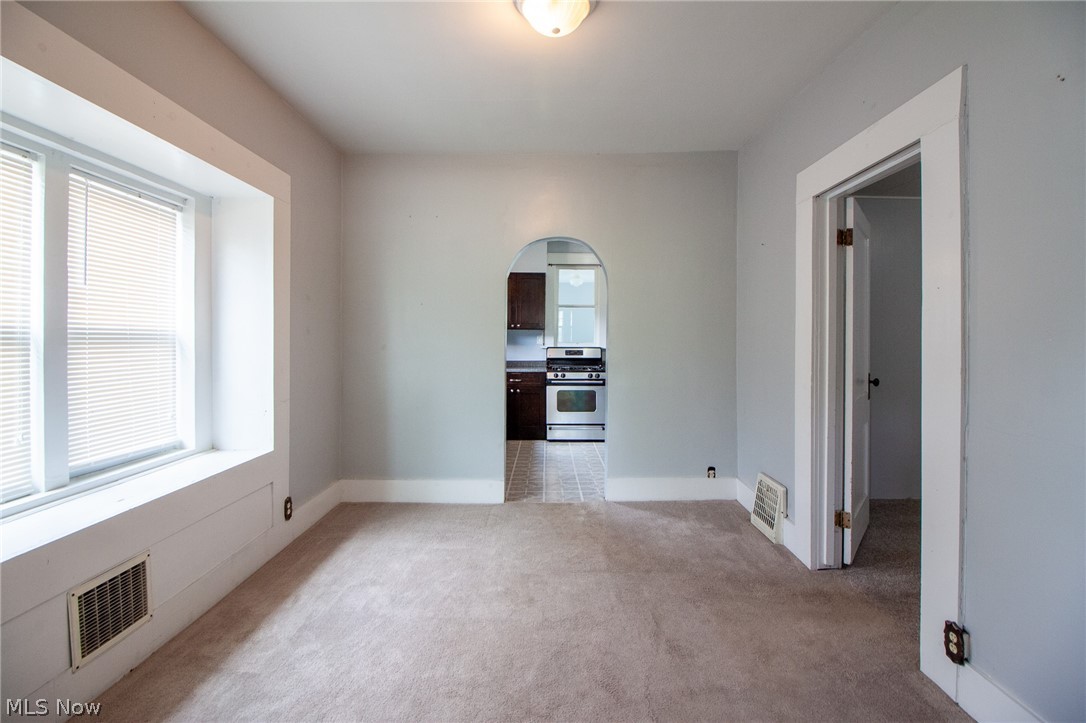 1869 Springfield Center Road Akron, OH 44312 - Photo 6 of 21