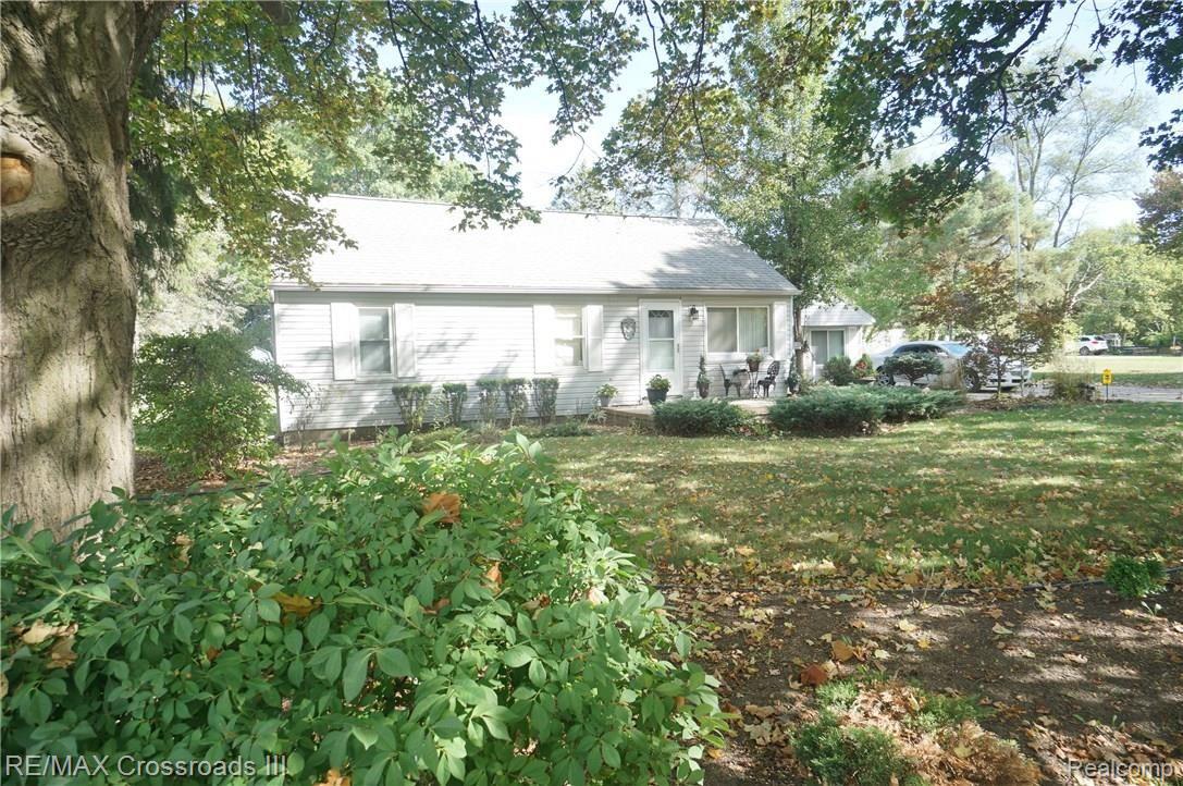 18277 Merriman Road Romulus, MI 48174 - Photo 9 of 11 Front 3