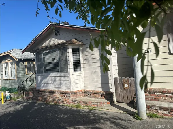 $1,900,000 | 352 Eucalyptus Avenue, Avalon, CA 90704