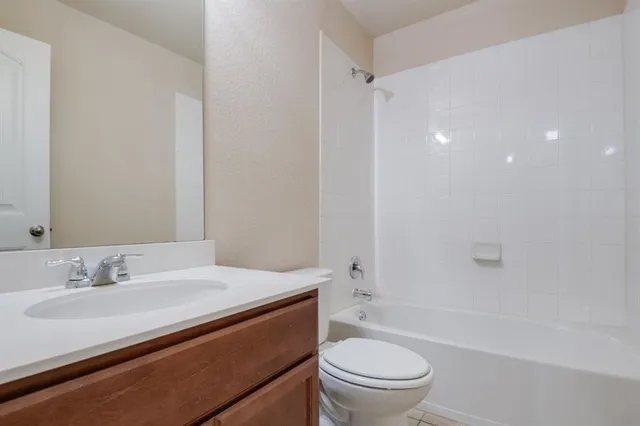 $305,000 | 2046 Enchanted Rock Drive, Forney, TX 75126