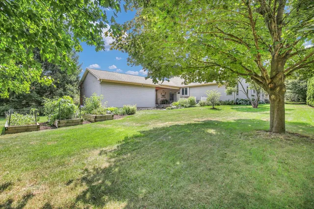 $397,900 | 2404 Fogel Road, Mahomet, IL 61853