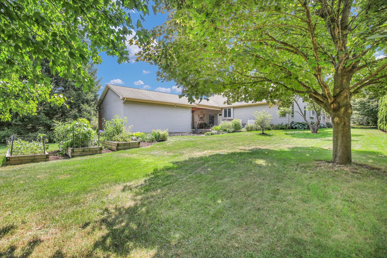 2404 Fogel Road Mahomet, IL 61853 - Photo 51 of 57 Gallery Image 51