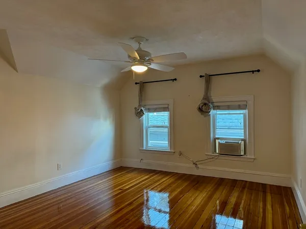 $3,400 | 59 Centre Street, Unit PH, Boston, MA 02124