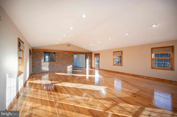$525,000 | 487 Skyline Forest Drive, Front Royal, VA 22630