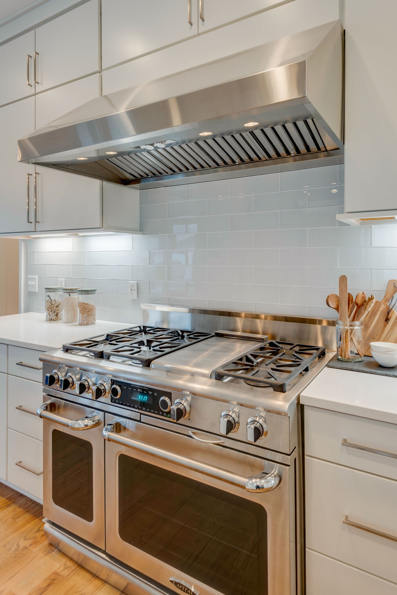 1022 B 9th Avenue South Nashville, TN 37203 - Photo 26 of 38 a white stove top oven sitting inside of a kitchen