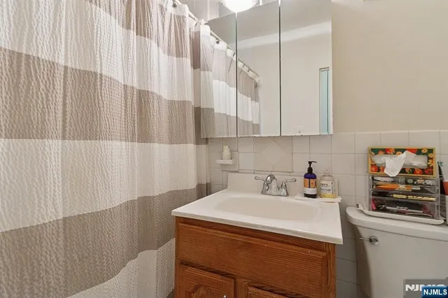 $162,500 | 4 Horizon Road, Unit 416, Fort Lee, NJ 07024