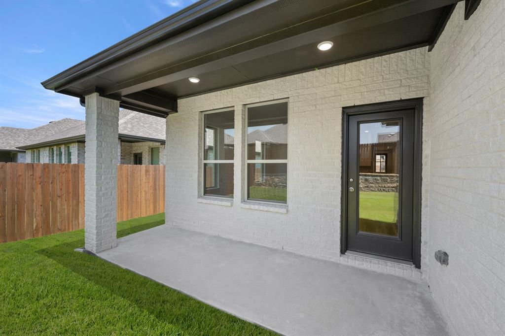 1321 Rothland Lane Red Oak, TX 75154 - Photo 29 of 33 1321 Rothland- Back-3