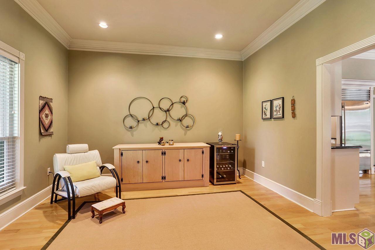 222 Rodney Drive Baton Rouge, LA 70808 - Photo 3 of 13