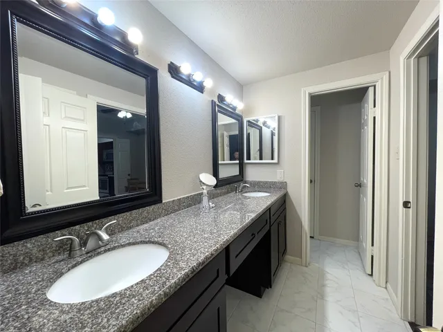 $1,250 | 2255 Braeswood Park Drive, Unit 232, Houston, TX 77030