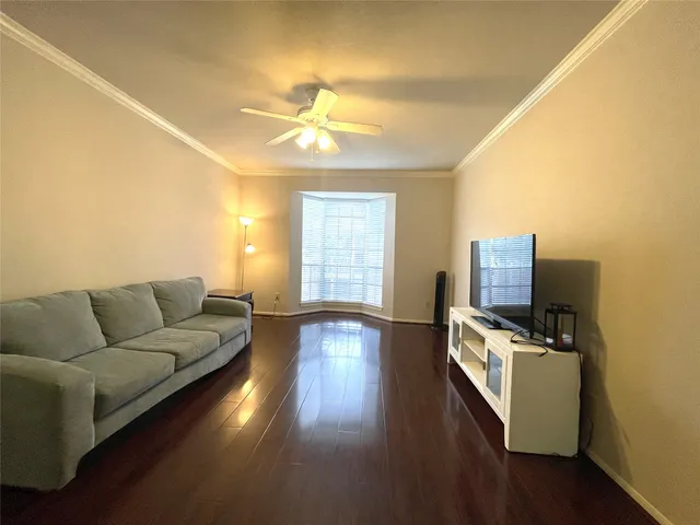 $1,250 | 2255 Braeswood Park Drive, Unit 232, Houston, TX 77030