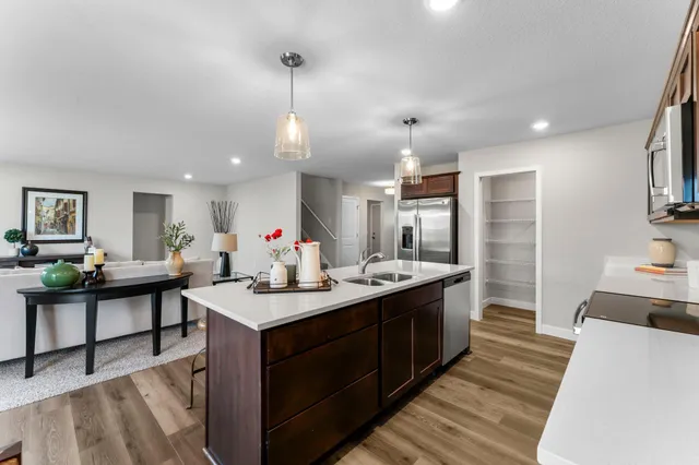 $669,850 | 7465 Agate Trail, Inver Grove Heights, MN 55077