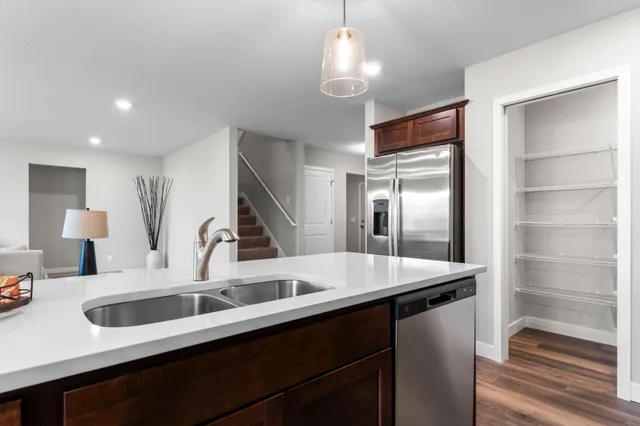 $669,850 | 7465 Agate Trail, Inver Grove Heights, MN 55077