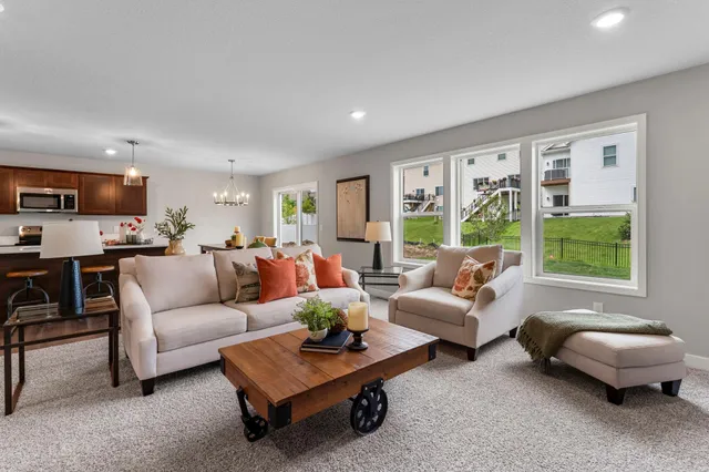 $669,850 | 7465 Agate Trail, Inver Grove Heights, MN 55077