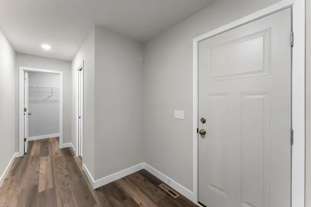 $669,850 | 7465 Agate Trail, Inver Grove Heights, MN 55077