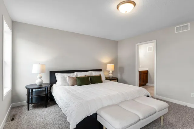 $669,850 | 7465 Agate Trail, Inver Grove Heights, MN 55077