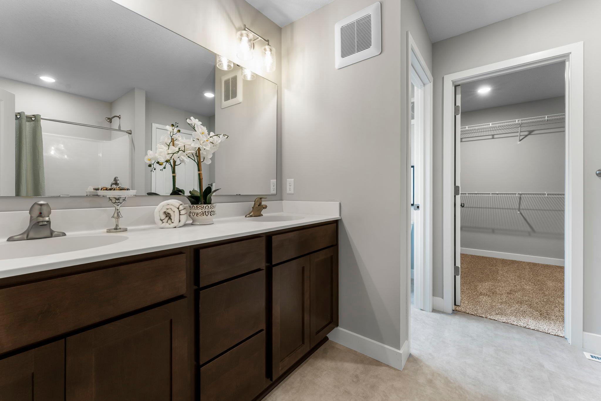 7465 Agate Trail Inver Grove Heights, MN 55077 - Photo 46 of 56