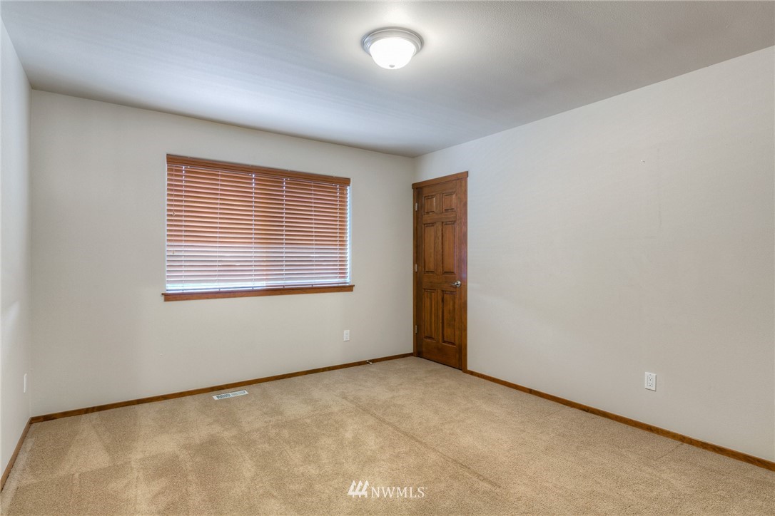 4118 222nd Place Southeast Bothell, WA 98021 - Photo 17 of 22