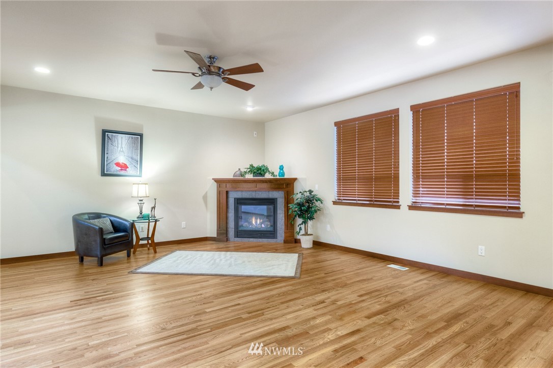 4118 222nd Place Southeast Bothell, WA 98021 - Photo 5 of 22