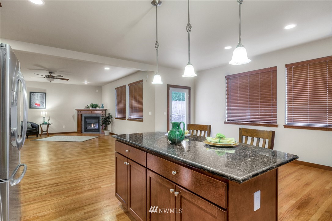 4118 222nd Place Southeast Bothell, WA 98021 - Photo 9 of 22