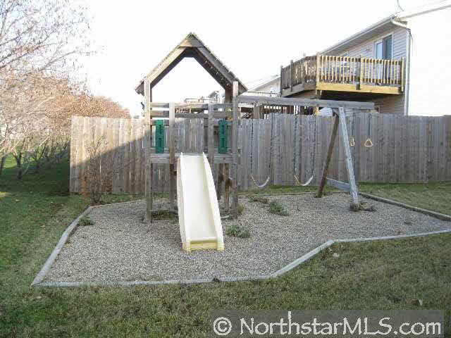 4937 Valley Drive Northwest Rochester, MN 55901 - Photo 3 of 10