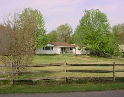 146 Moose Road Renfrew, PA 16053 - Photo 1 of 8 Exterior Front.