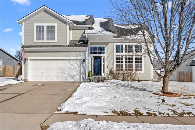 $359,000 | 1230 Starbrooke Drive, Louisburg, KS 66053