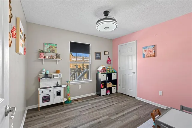 $359,000 | 1230 Starbrooke Drive, Louisburg, KS 66053