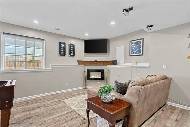 $359,000 | 1230 Starbrooke Drive, Louisburg, KS 66053