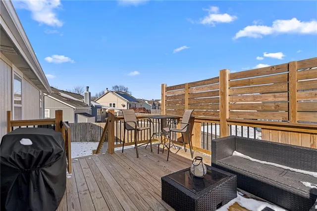 $359,000 | 1230 Starbrooke Drive, Louisburg, KS 66053