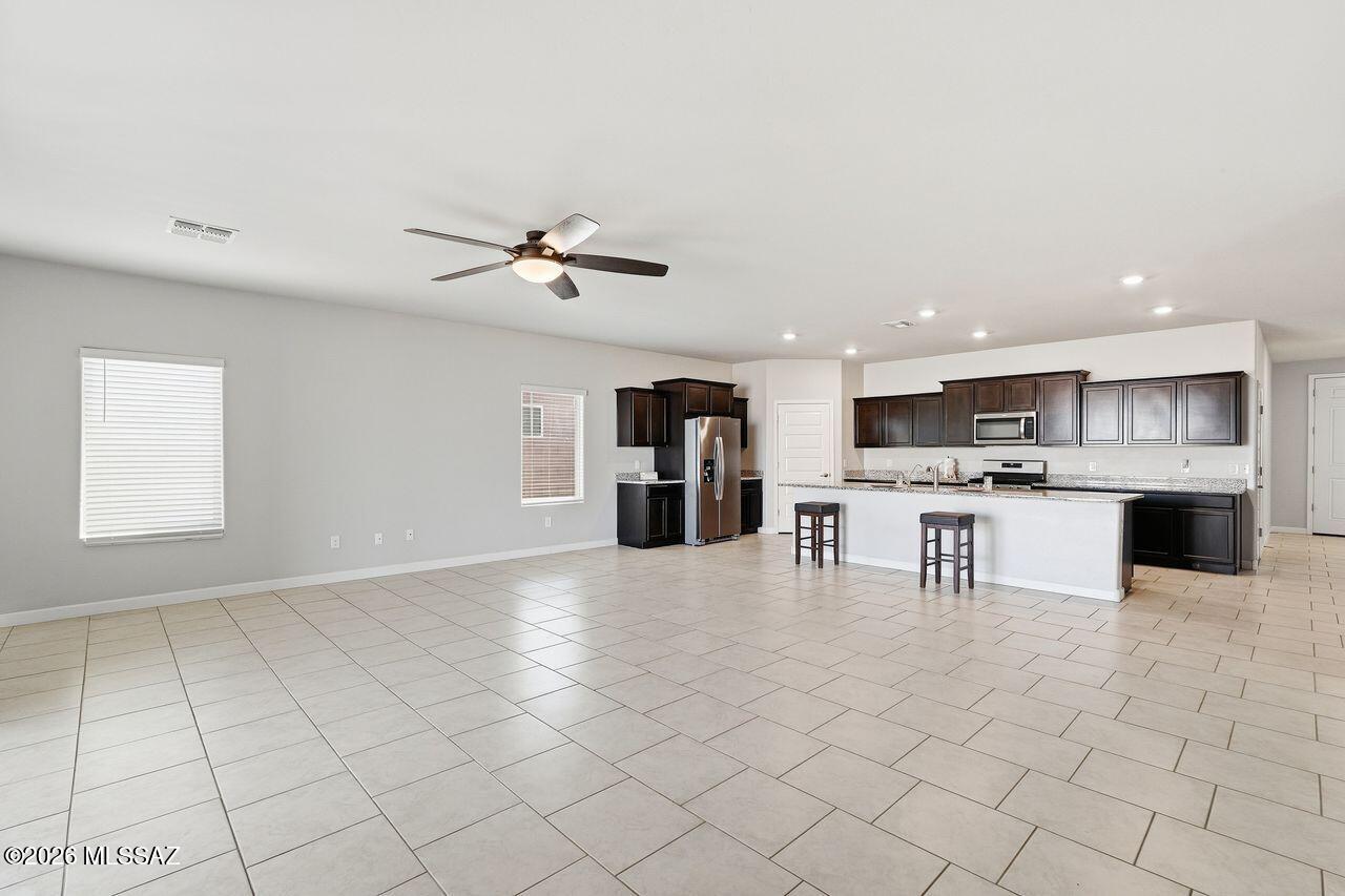 552 West Weldon Street Vail, AZ 85641 - Photo 7 of 30