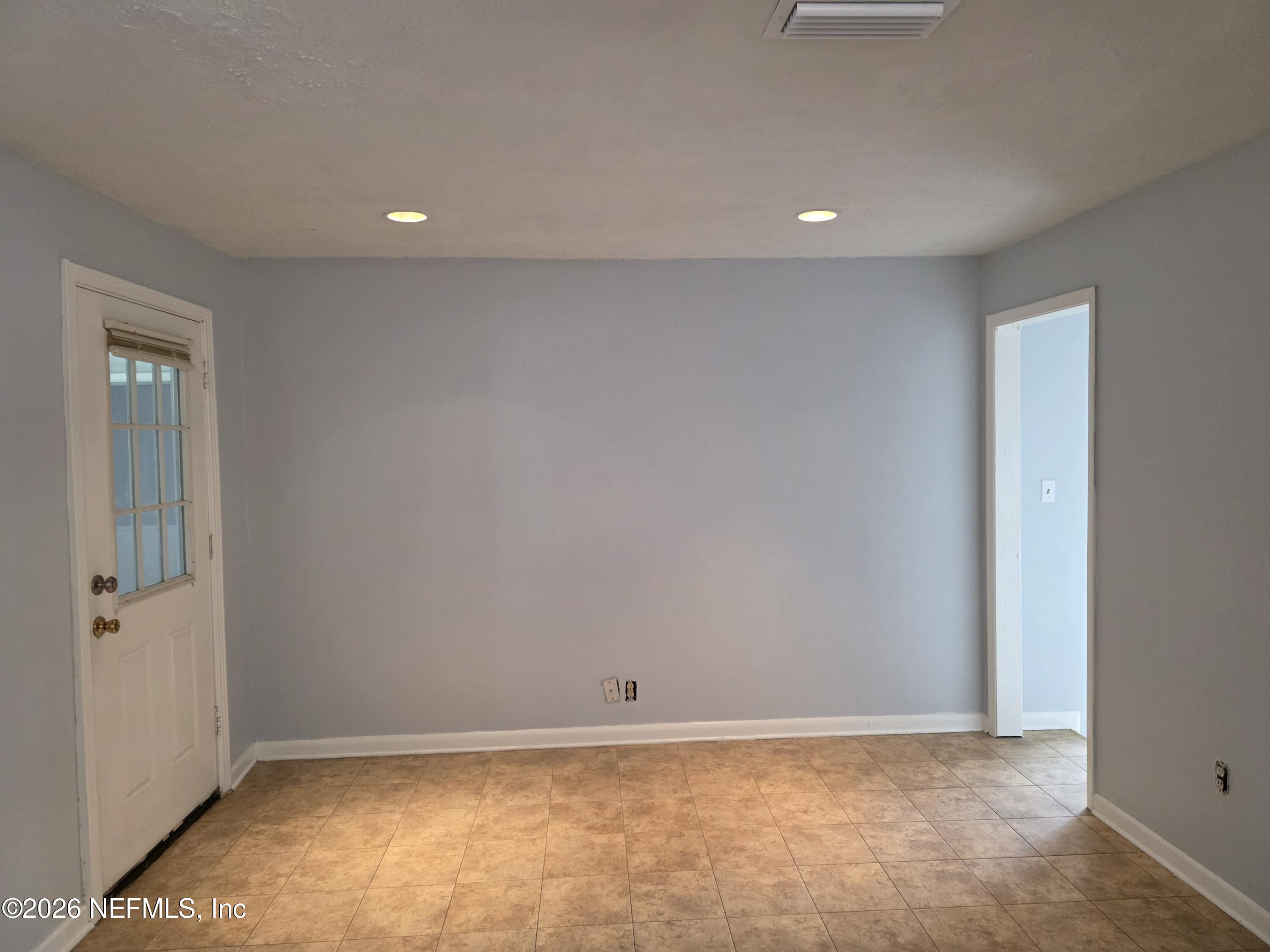 6159 Autlan Drive Jacksonville, FL 32210 - Photo 13 of 17 20260117_140745