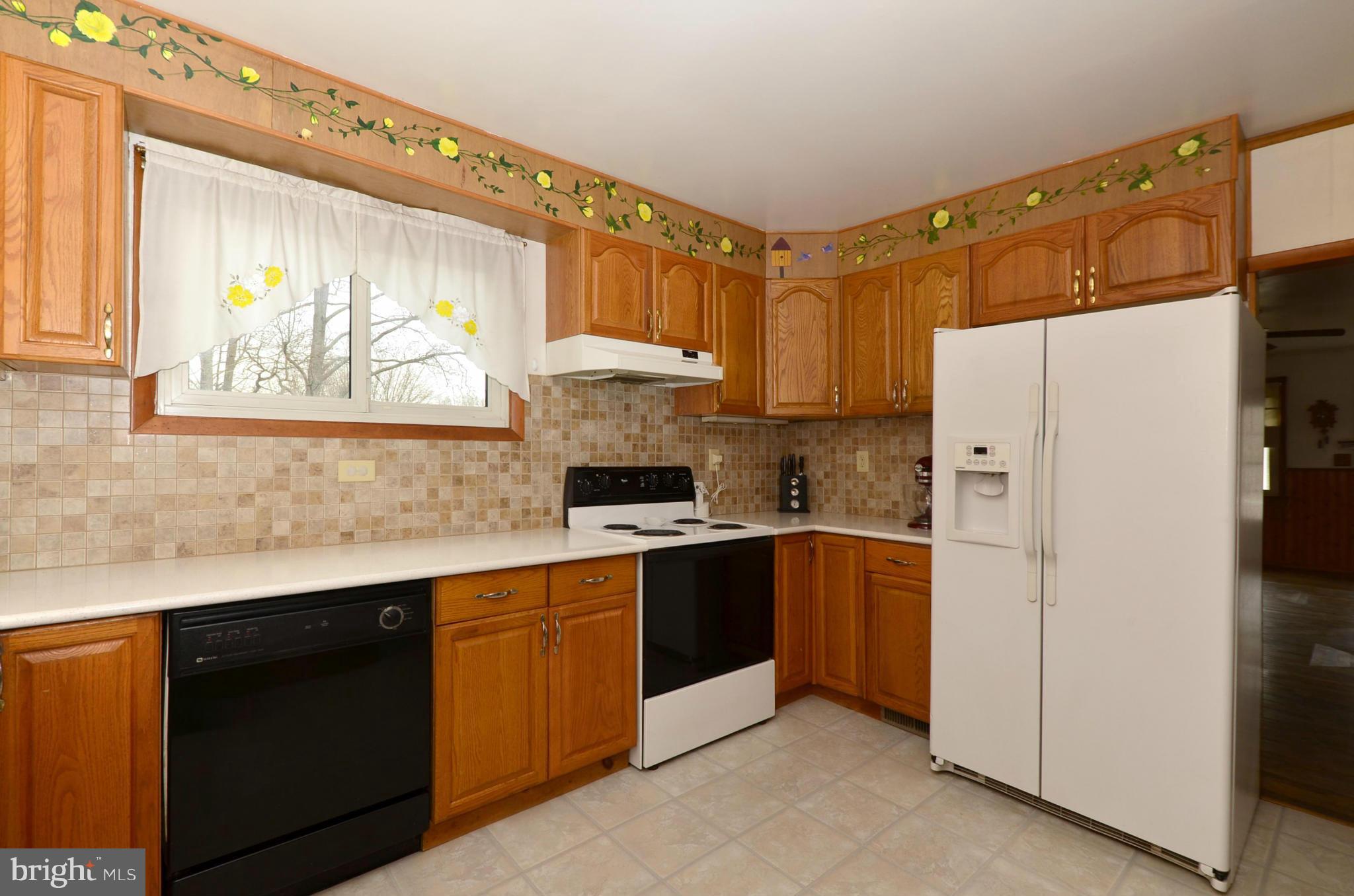 2012 River Road Baltimore, MD 21221 - Photo 10 of 30 Kitchen