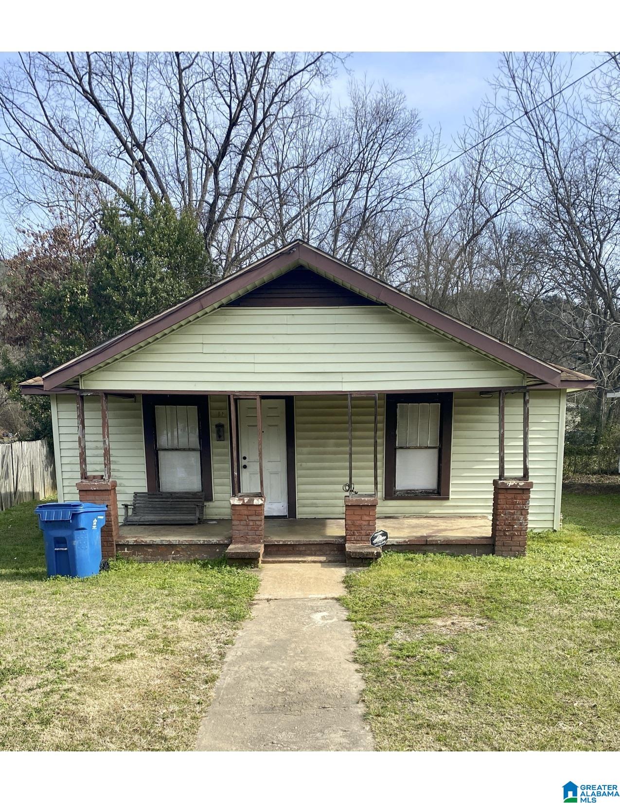 17 Gwin Street Anniston, AL 36203 - Photo 1 of 19