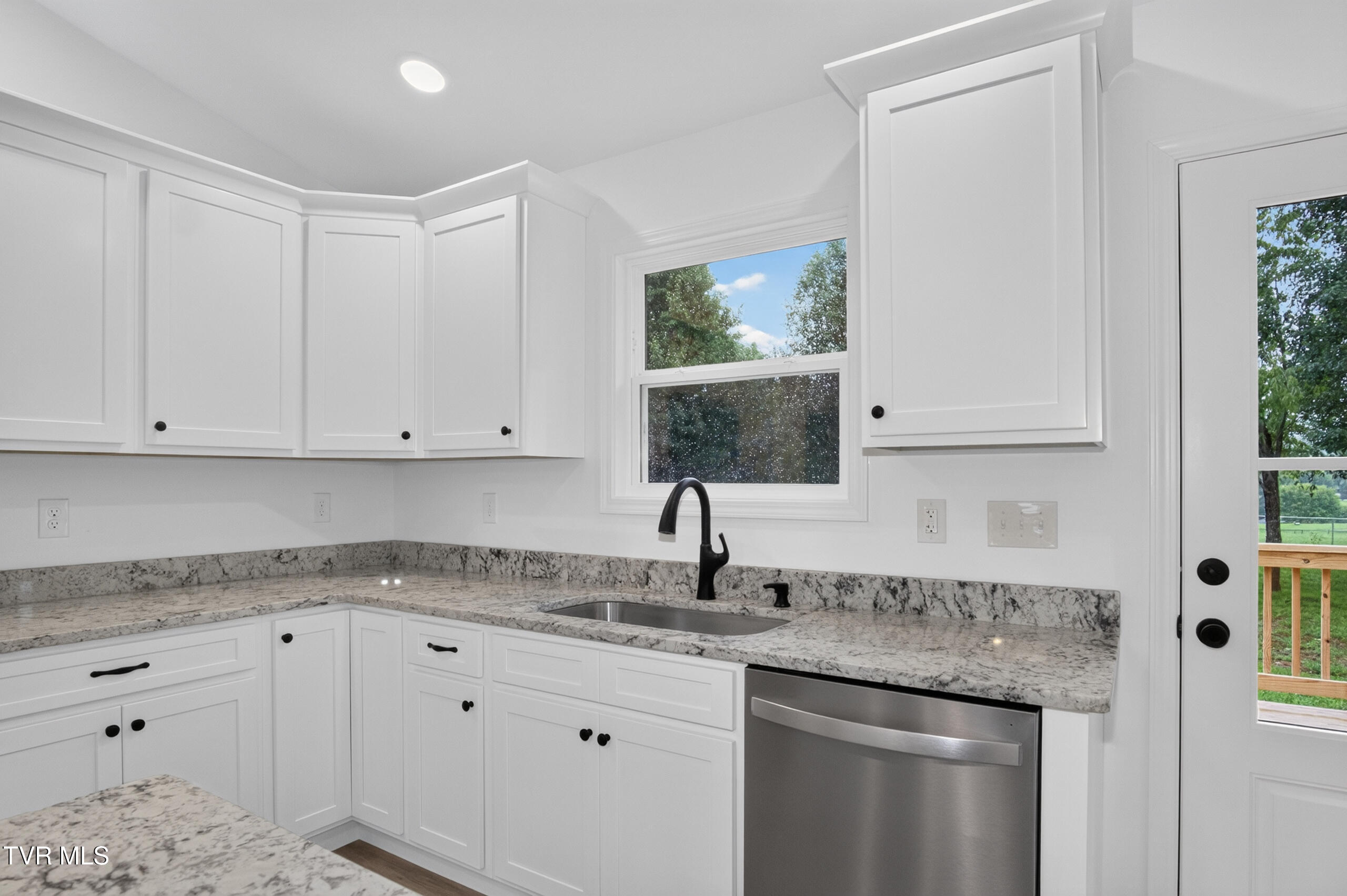 345 Pinto Road Greeneville, TN 37745 - Photo 24 of 57 DSC09368