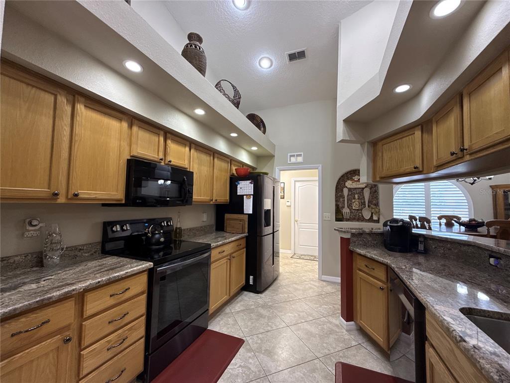 10428 Henderson Street Spring Hill, FL 34608 - Photo 19 of 41