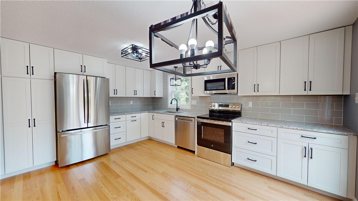 112 Cranberry Ridge Road Glocester, RI 02857 - Photo 7 of 31