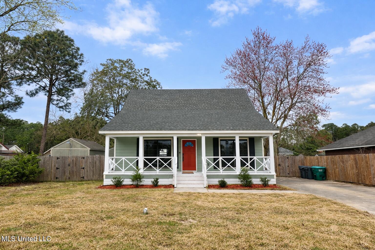 2617 Tampica Road Gautier, MS 39553 - Photo 1 of 24 Outdoor house