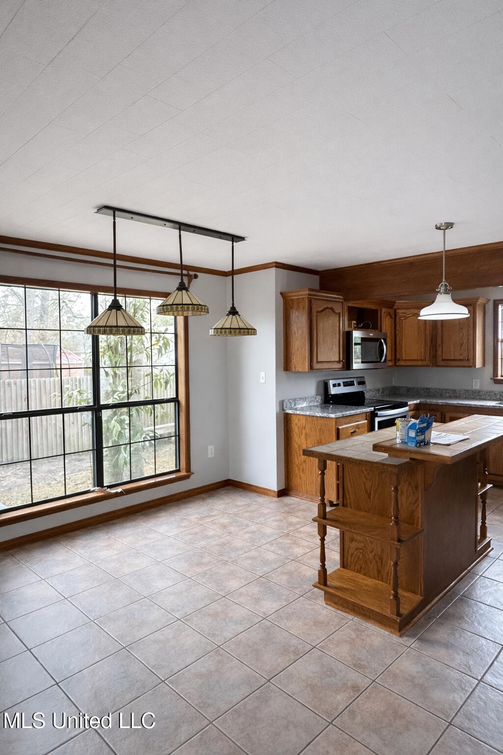 2617 Tampica Road Gautier, MS 39553 - Photo 6 of 24 inside kitchen new